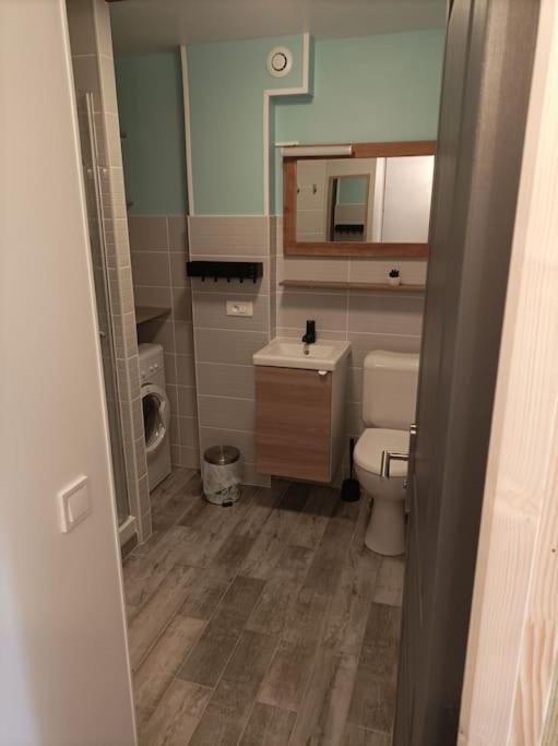 Apartment Entre Et Refait A Neuf, Wifi
